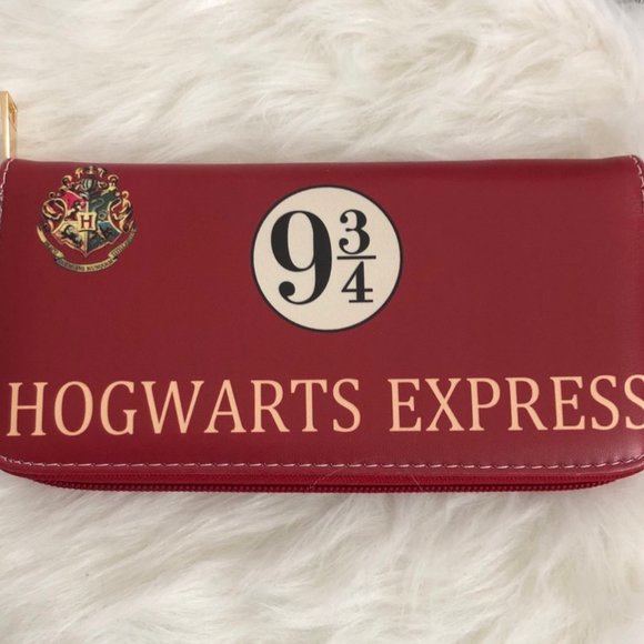 Harry Potter Hogwarts Express Platform 9 3/4 Wallet Faux Leather Red Full Zipper - Picture 2 of 4